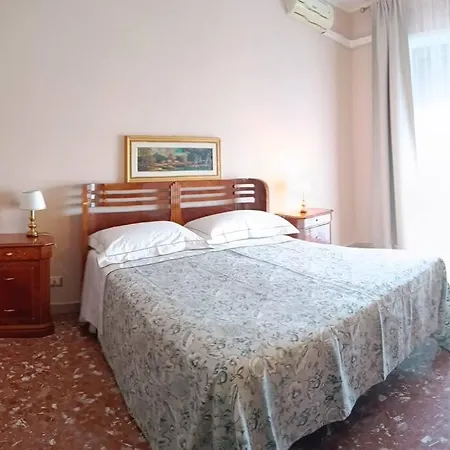 Al Settimo Cielo Romapigneto Lägenhet *